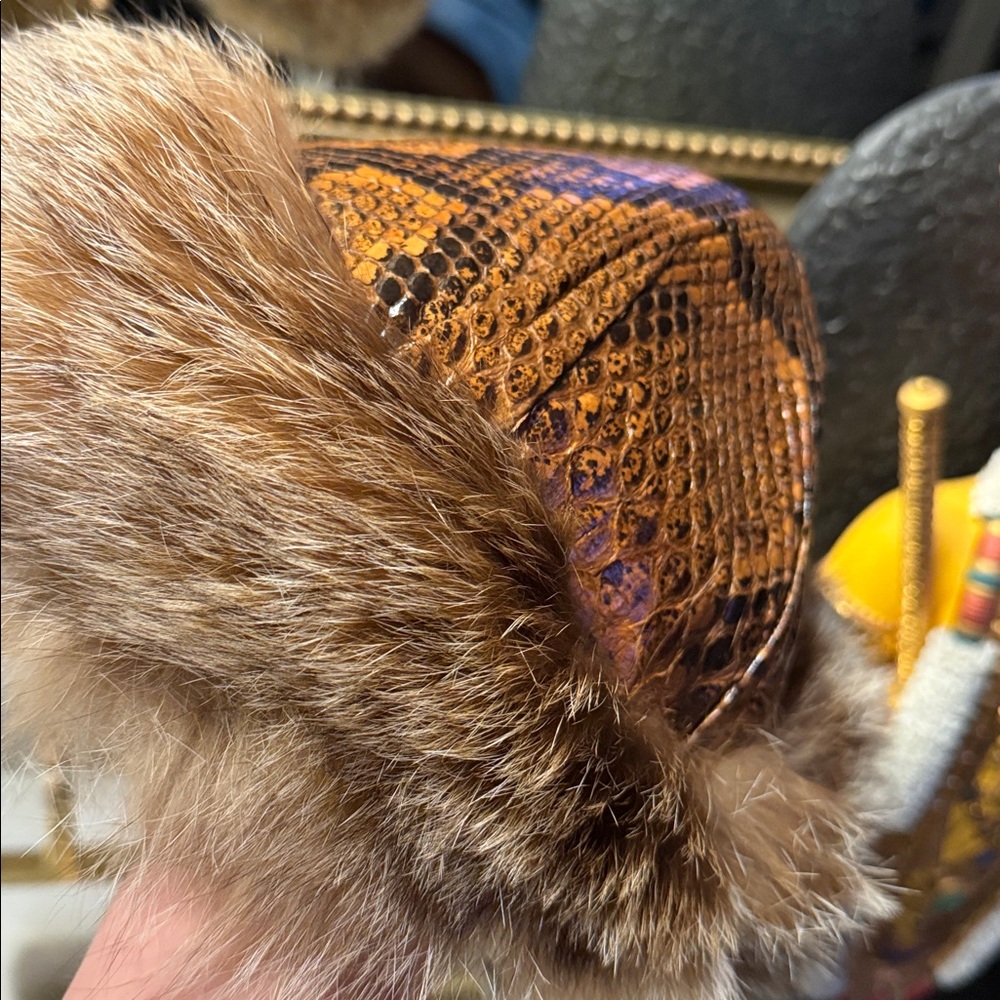 Brown snakeskin with fur trim hat - Picture 5 of 6